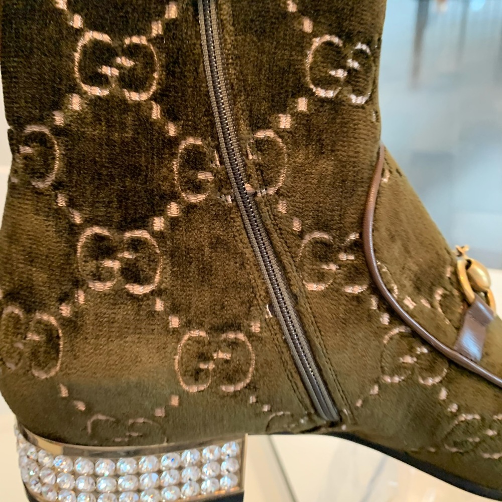 Authentic Gucci Boots - Picture 4 of 12
